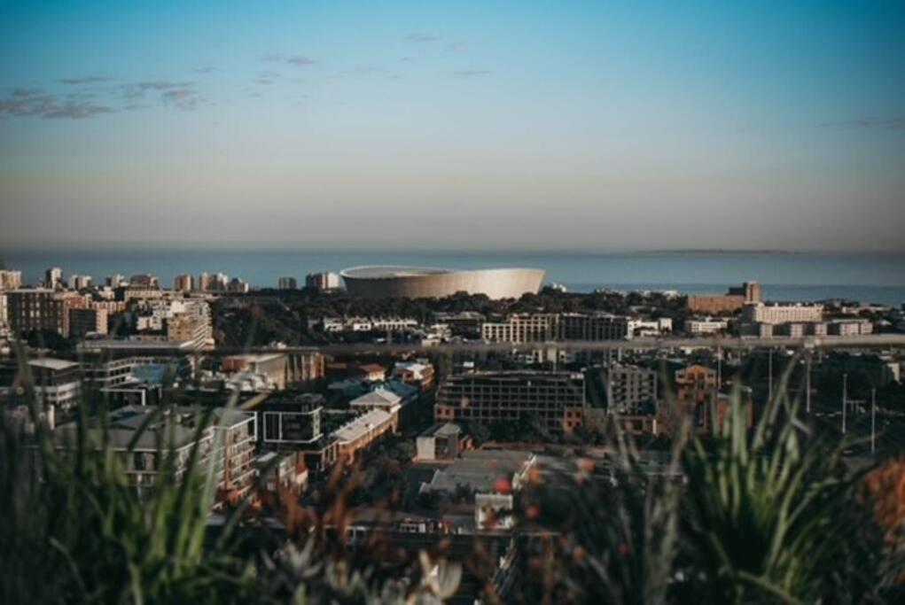 "Lykke On Bree" - Unique Apartment With Stunning Table Mountain Views Кейптаун Экстерьер фото