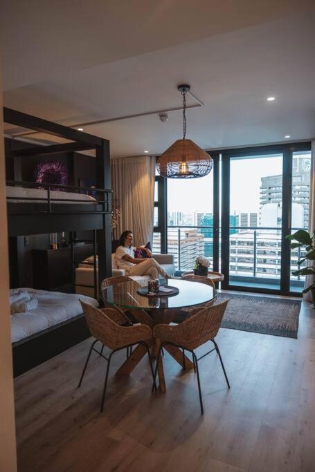 "Lykke On Bree" - Unique Apartment With Stunning Table Mountain Views Кейптаун Экстерьер фото